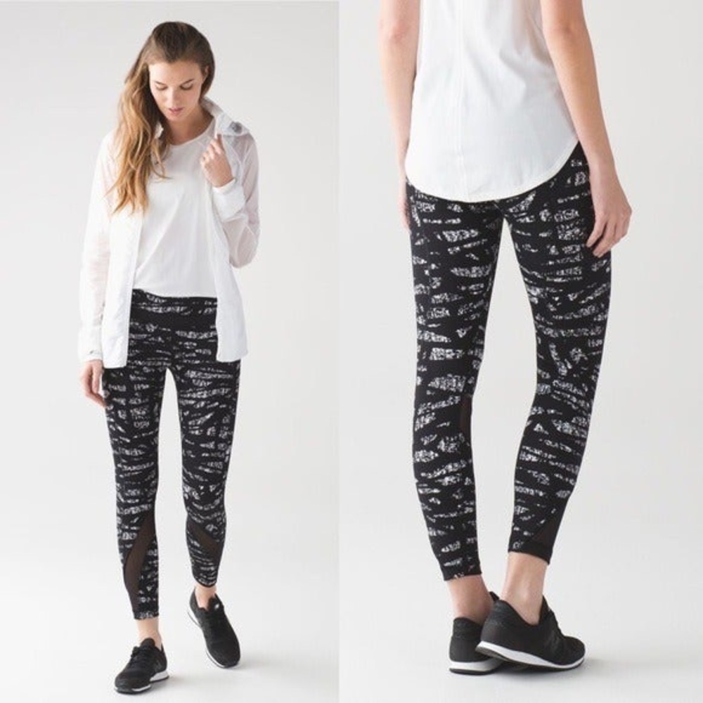 Lululemon Inspire Tight II Yoga Mesh Panel Legging